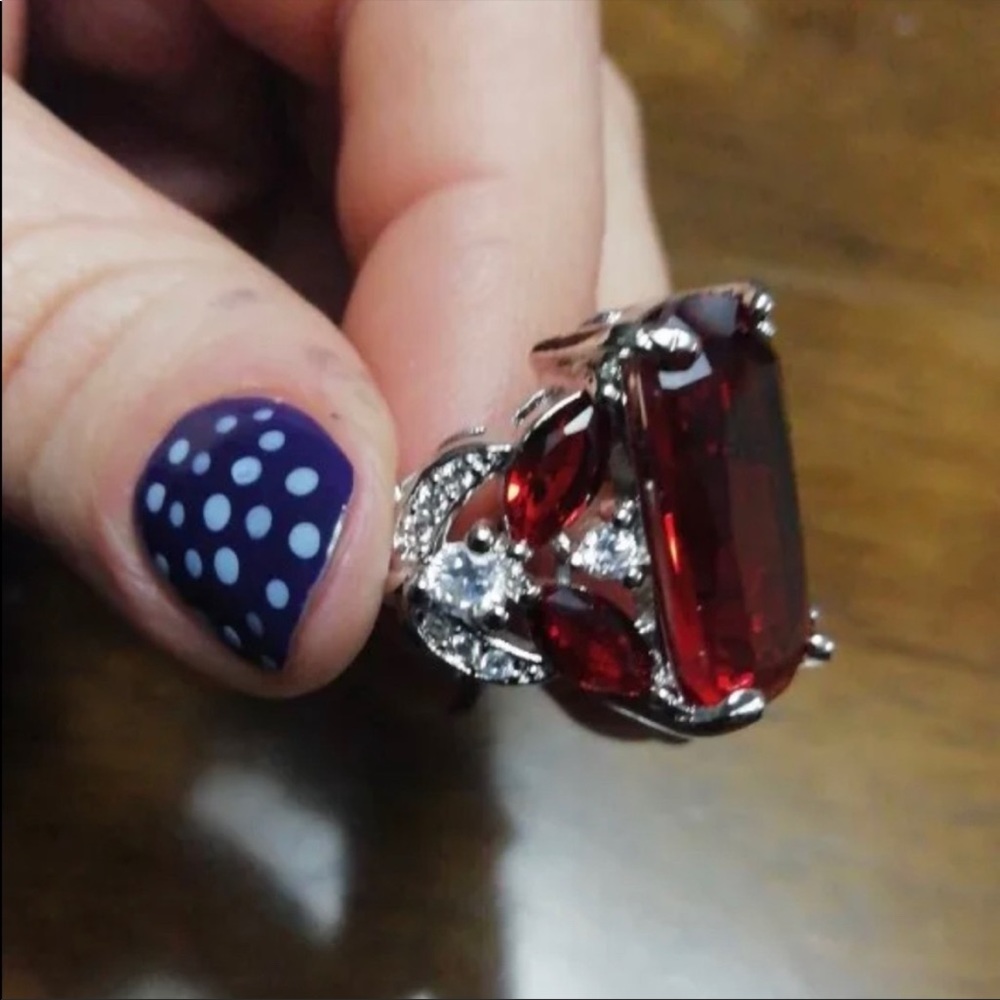 NEW 925 STERLING SILVER RED GARNET RING - Picture 4 of 7